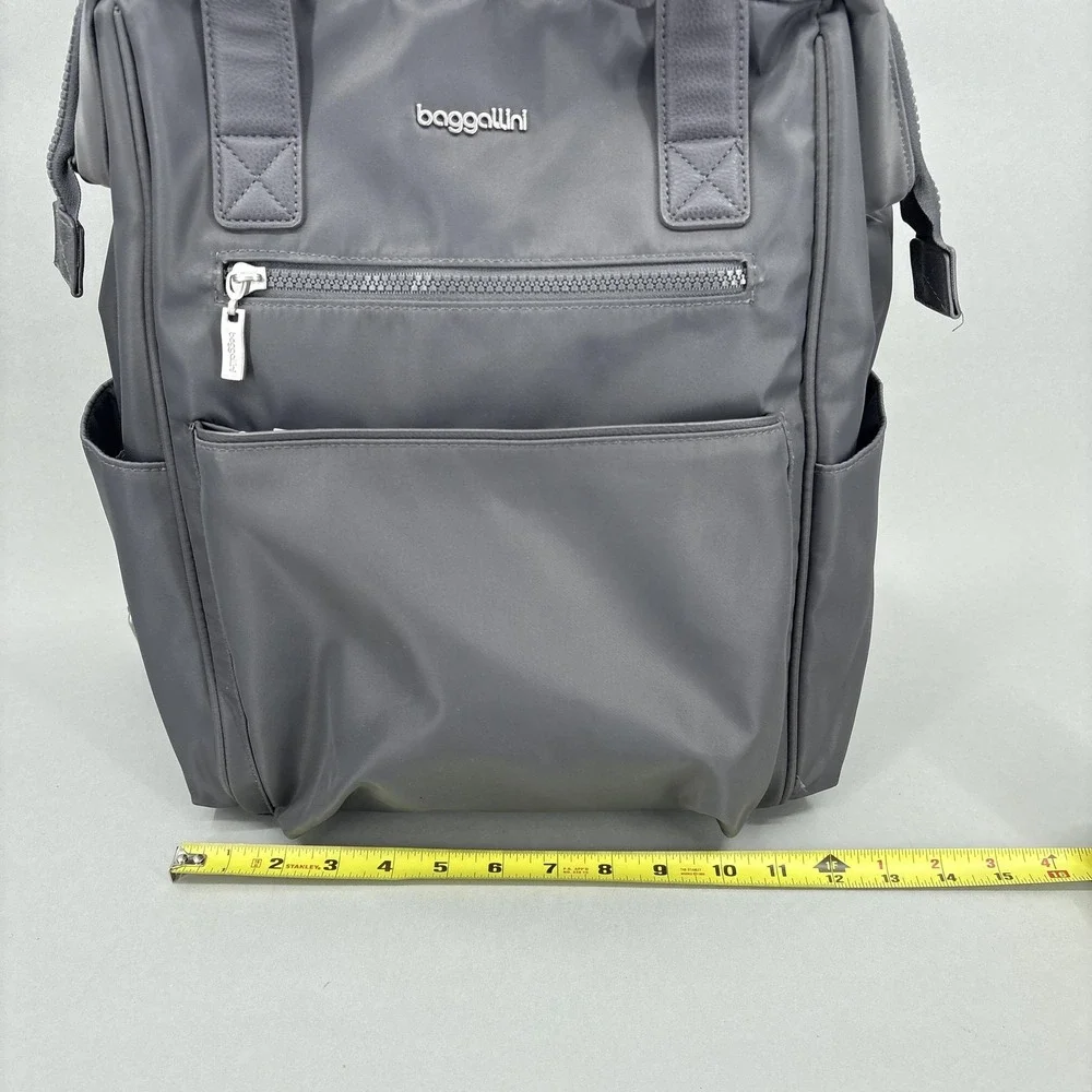 Baggallini backpack bag